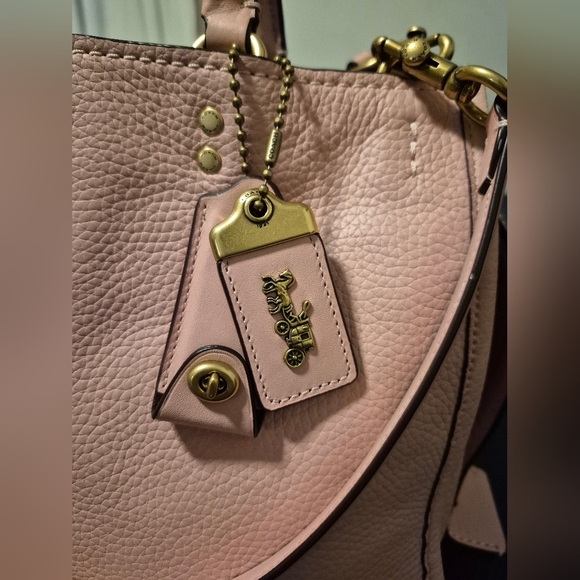 Coach RARE Rogue 30 - Picture 5 of 11